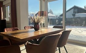 UNiQE I 95qm I Bergblick I Garten I BBQ I seenah